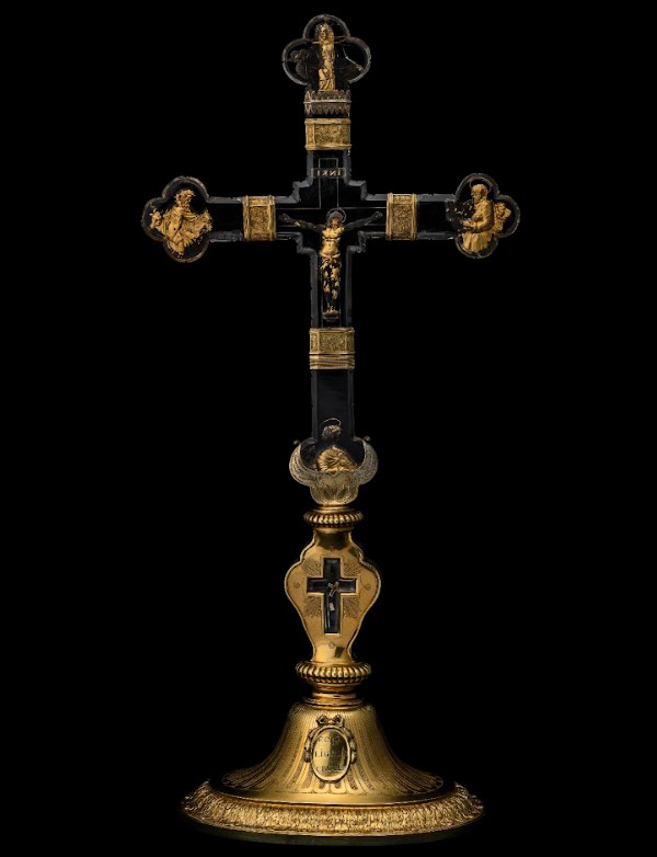 그리스도와 전도사의 십자가(cross), 유물함