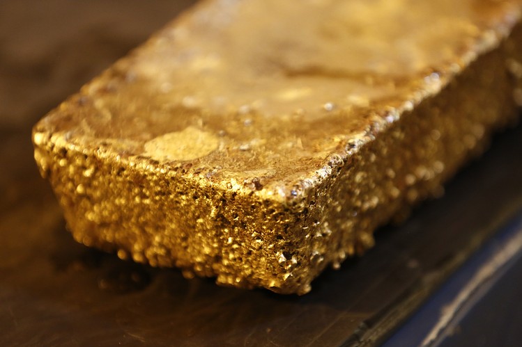 unrefined gold